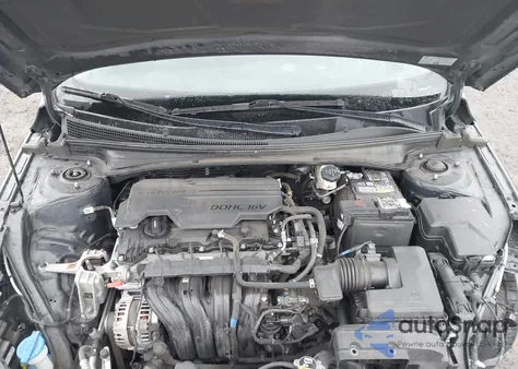 2022 Hyundai Elantra Sel z USA, uszkodzony, nr VIN 5NPLN4AG4NH075845